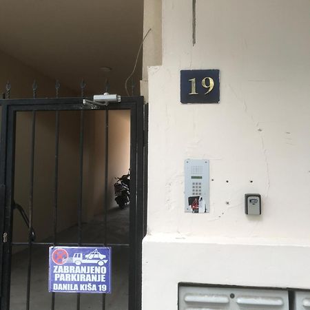 Apartman Kristina Free Parking Novi Sad Exteriör bild