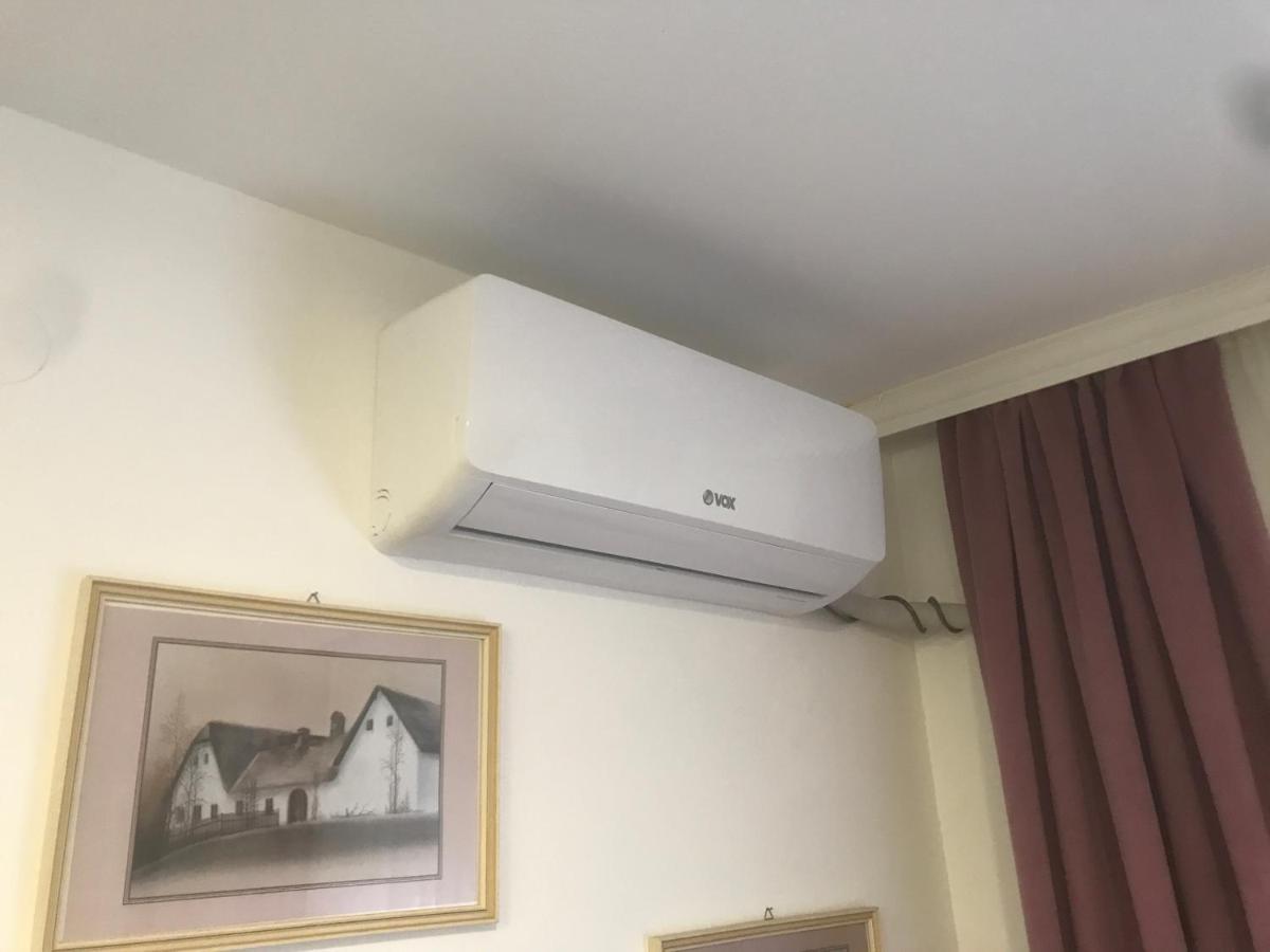 Apartman Kristina Free Parking Novi Sad Exteriör bild