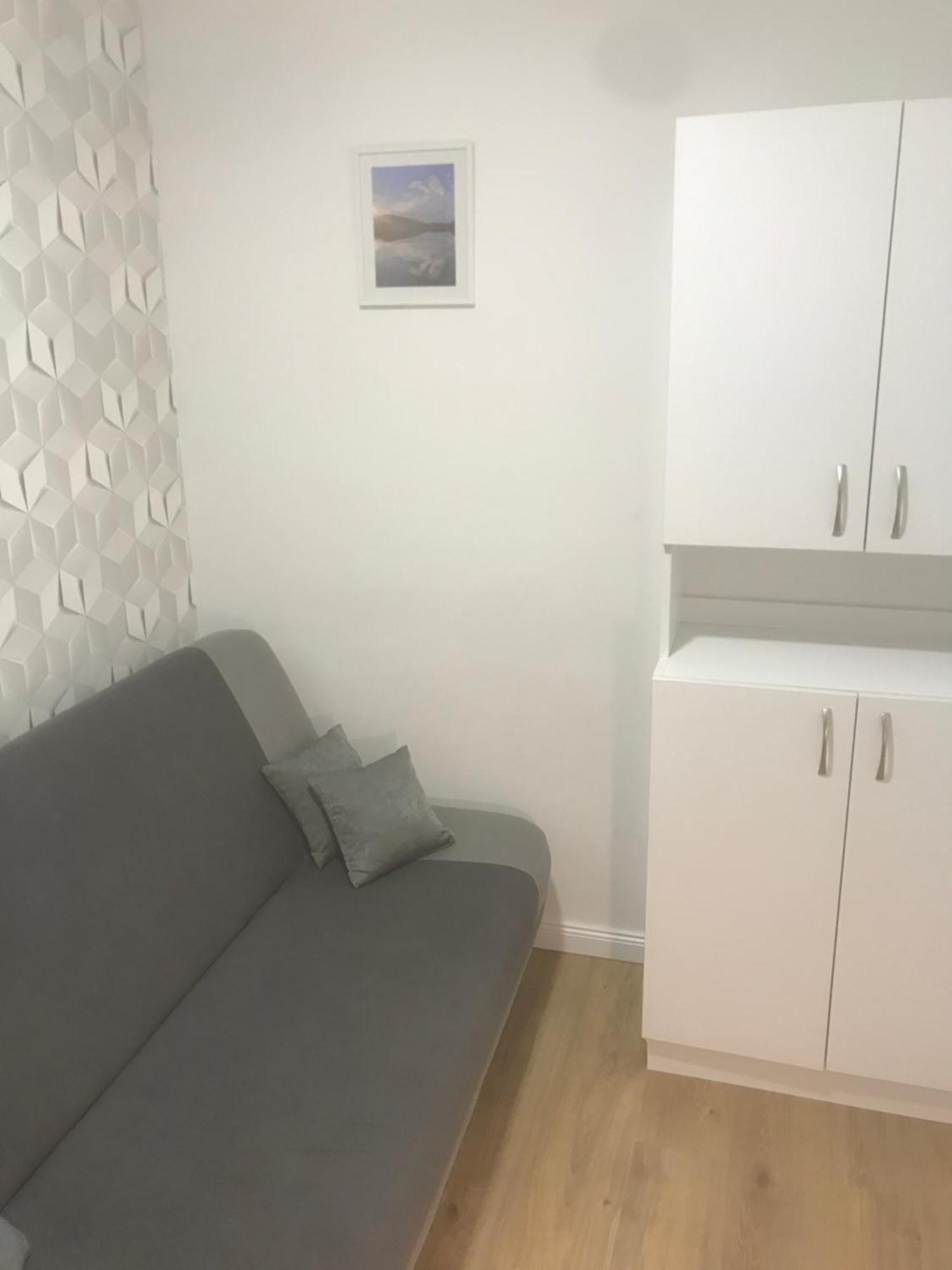 Apartman Kristina Free Parking Novi Sad Exteriör bild